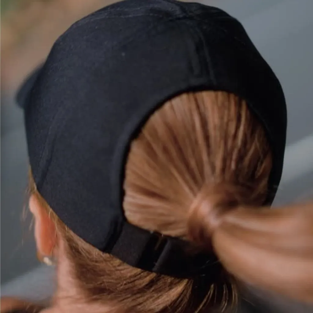 B173R_Black_LifestyleBack.webp