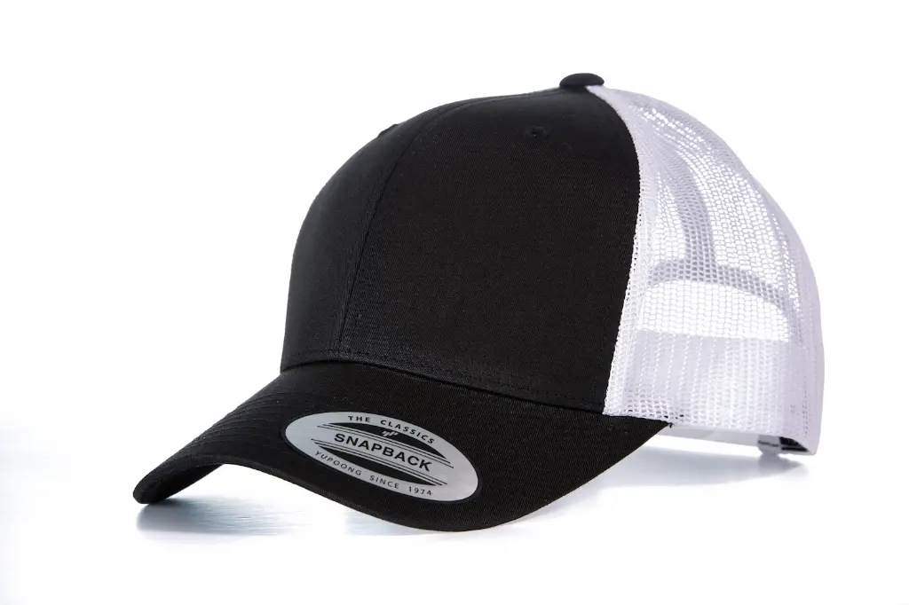 YP023_Black_White_FT.webp