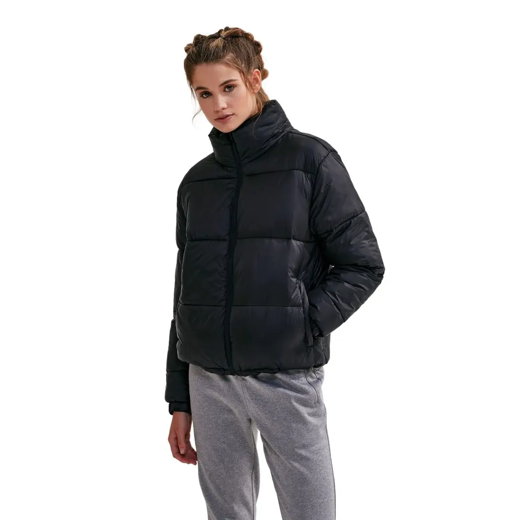 womens-padded-jacket-black-lifestyle-front-tr079.webp