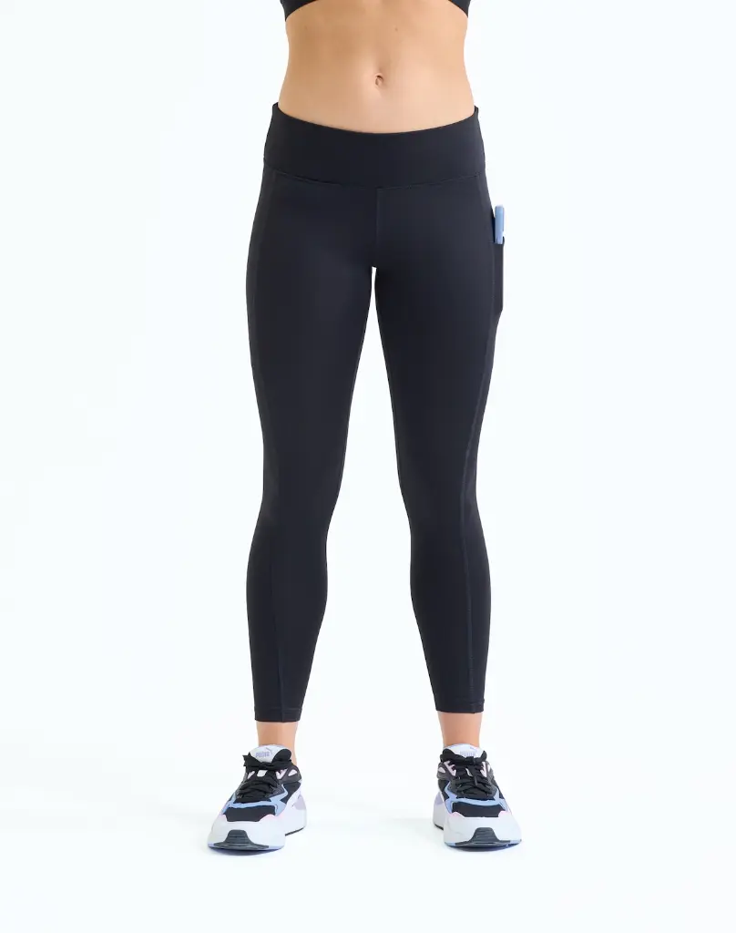 TR222_00_BLACK.webp
