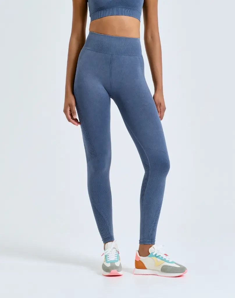 TR305_00_INDIGODENIM.webp