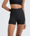 TR539_00_BLACK.webp